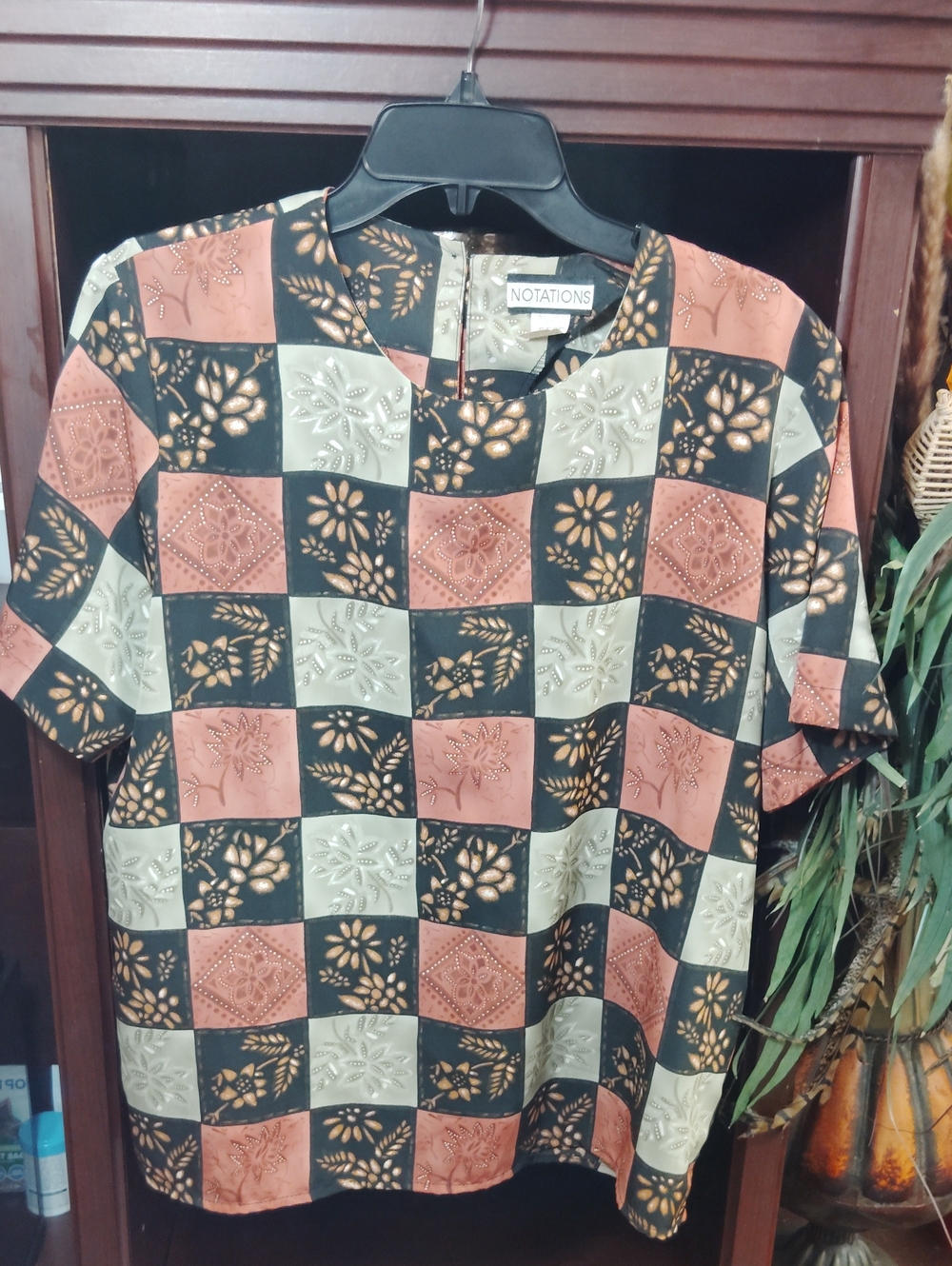 Notations Short Sleeve Patchwork Shirt in Black, Tan & Cream
